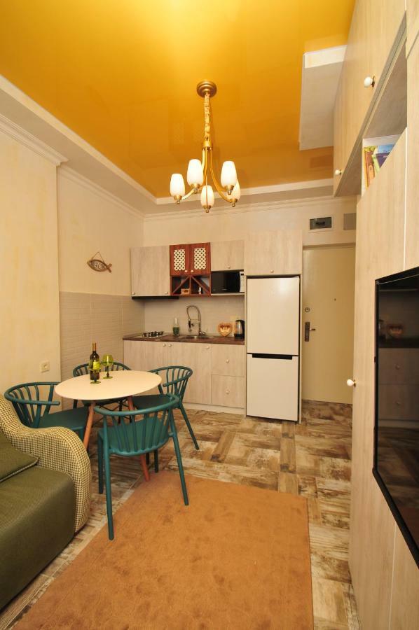 Apartments With A View Of The Trinity Holy บาทูมิ ภายนอก รูปภาพ