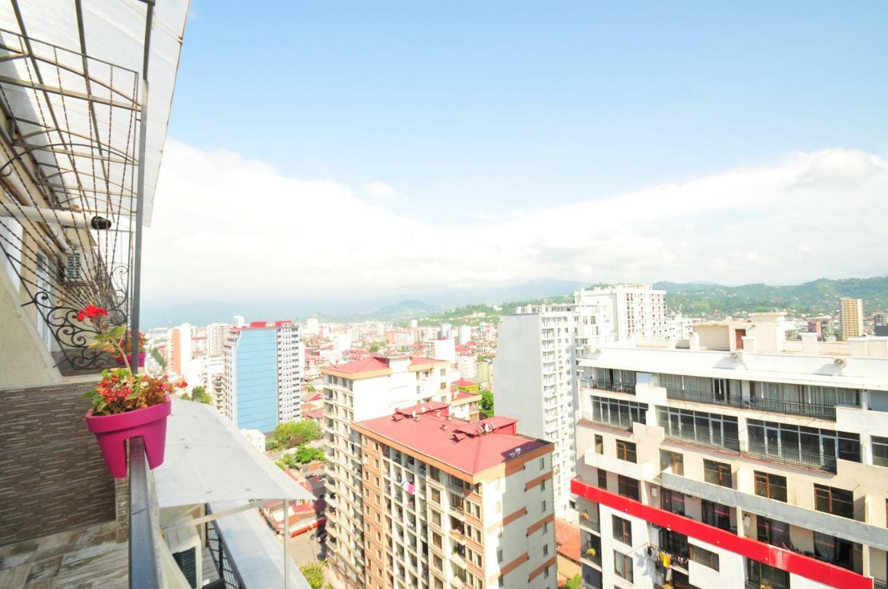 Apartments With A View Of The Trinity Holy บาทูมิ ภายนอก รูปภาพ
