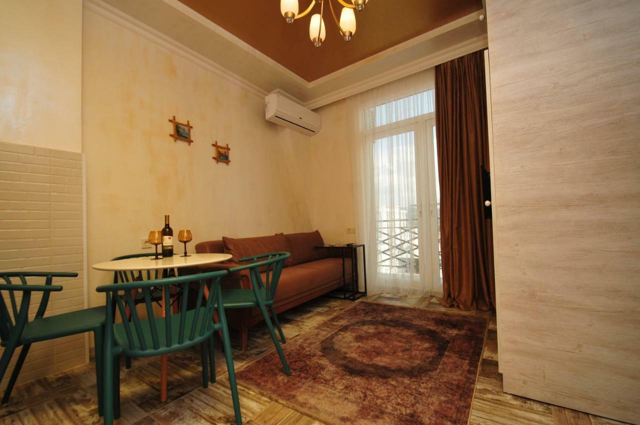 Apartments With A View Of The Trinity Holy บาทูมิ ภายนอก รูปภาพ