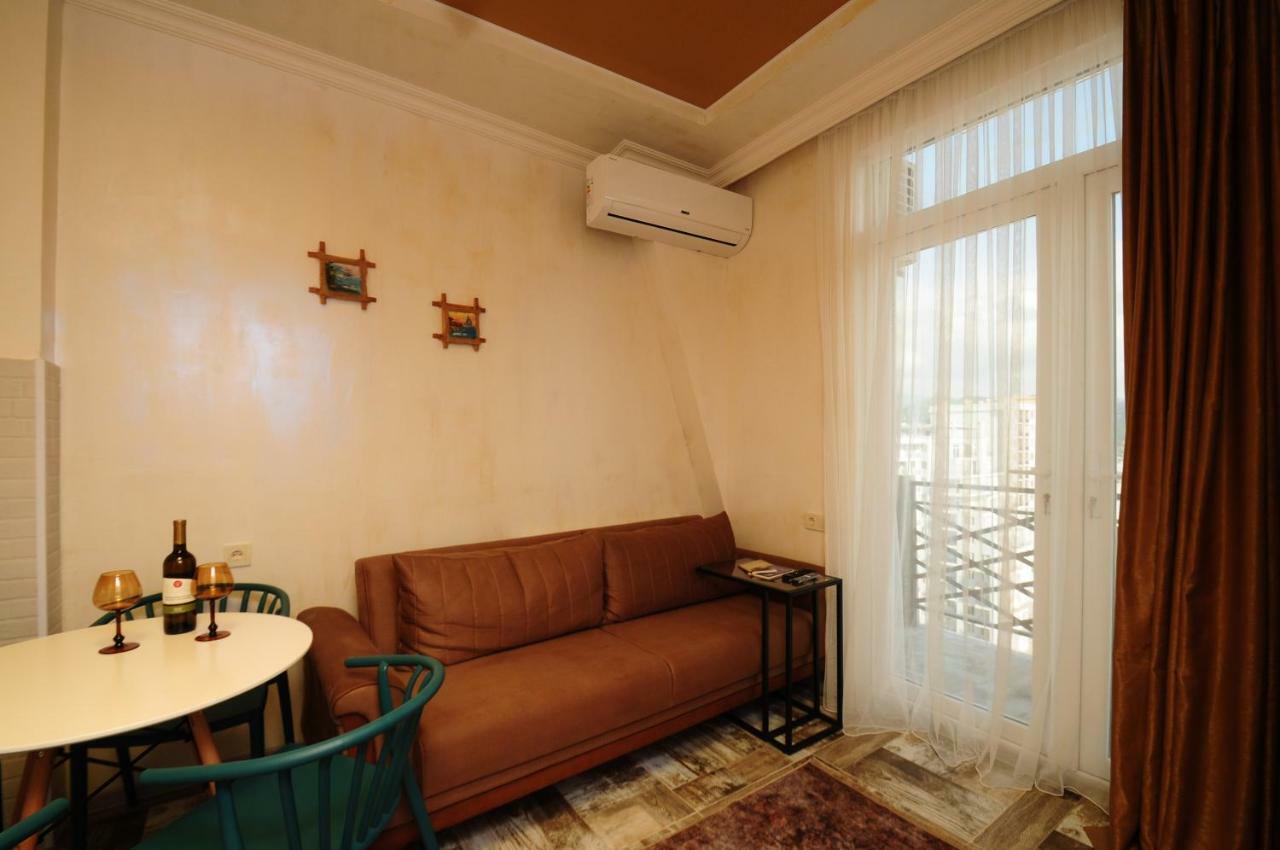 Apartments With A View Of The Trinity Holy บาทูมิ ภายนอก รูปภาพ